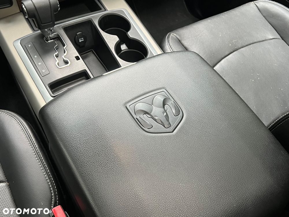 Dodge RAM - 24