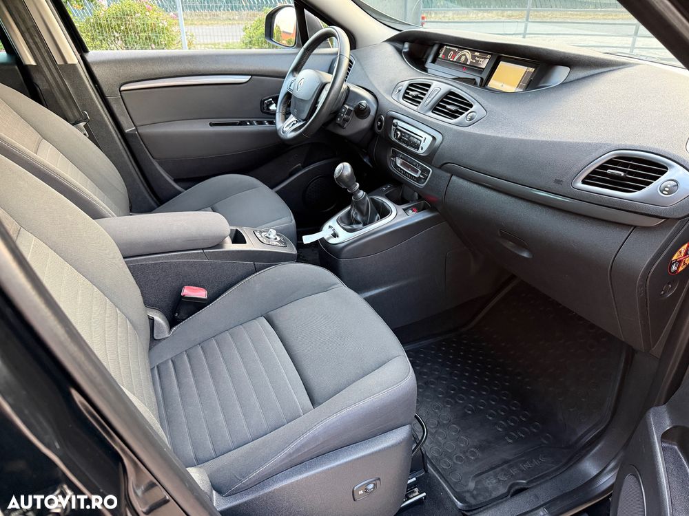 Renault Grand Scenic Energy dCi 110 S&S LIMITED - 13