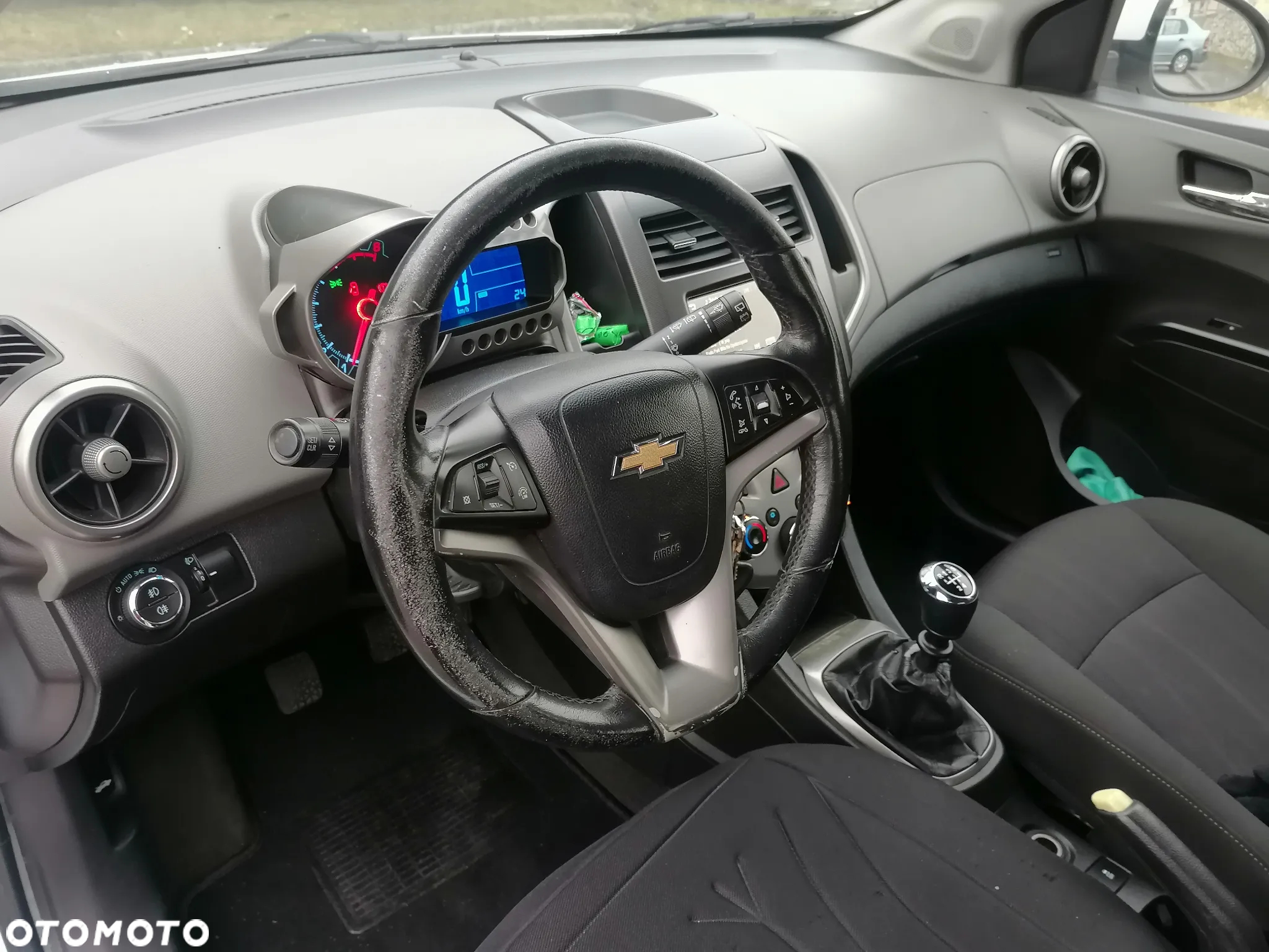 Chevrolet Aveo - 5