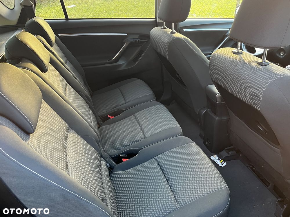 Toyota Verso 1.6 D-4D 5-Sitzer Start/Stop Executive - 6