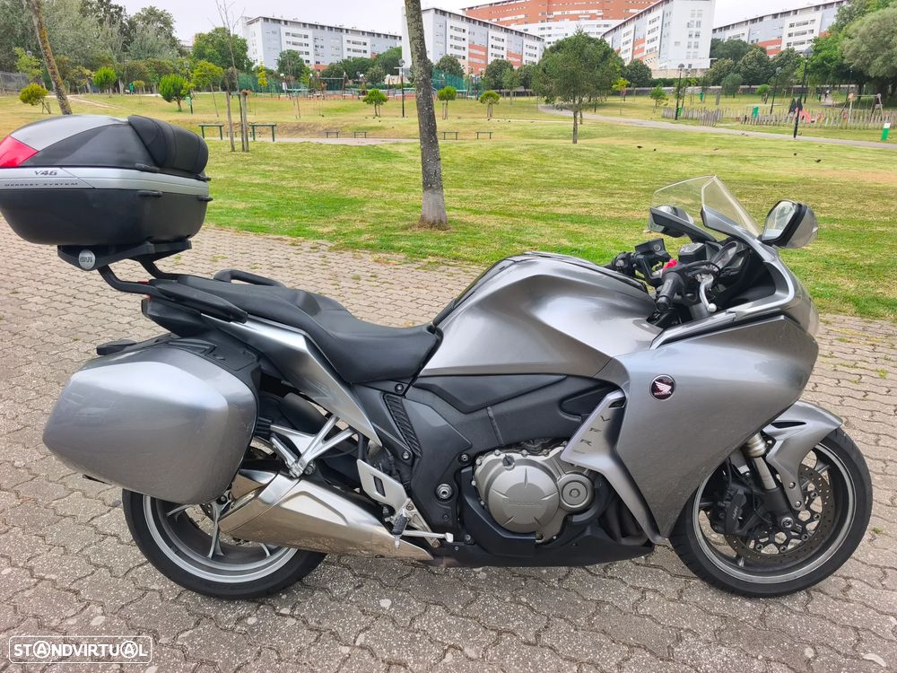 Honda VFR 1200 - 8
