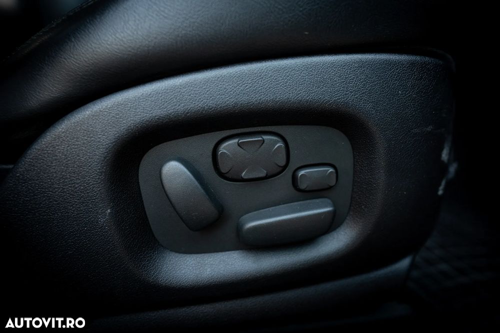 Jaguar XJ XJ8 4.2 V8 Executive Aut - 28