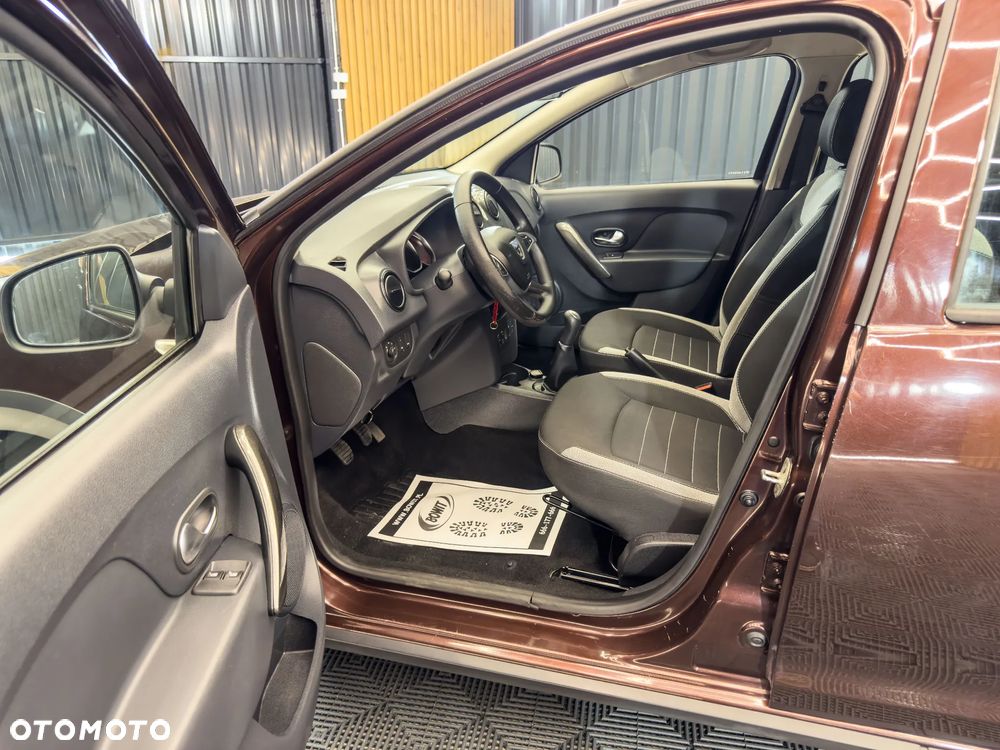 Dacia Sandero 0.9 TCe Laureate - 18