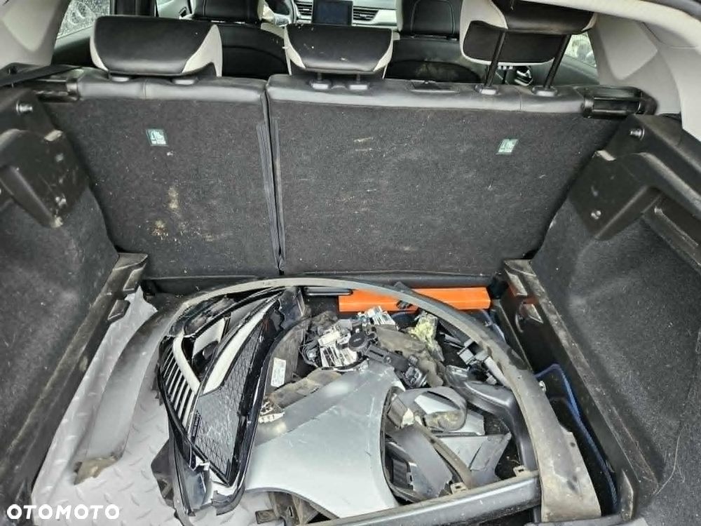 Renault Captur BLUE dCi 115 EDC BUSINESS EDITION - 16