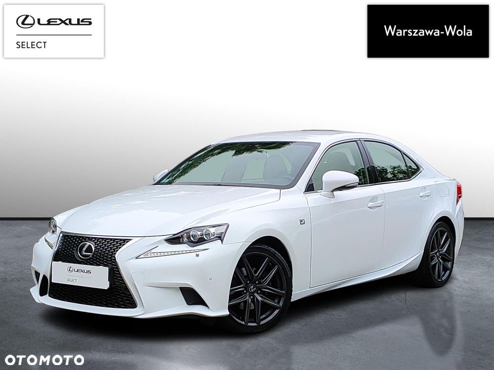 Lexus IS