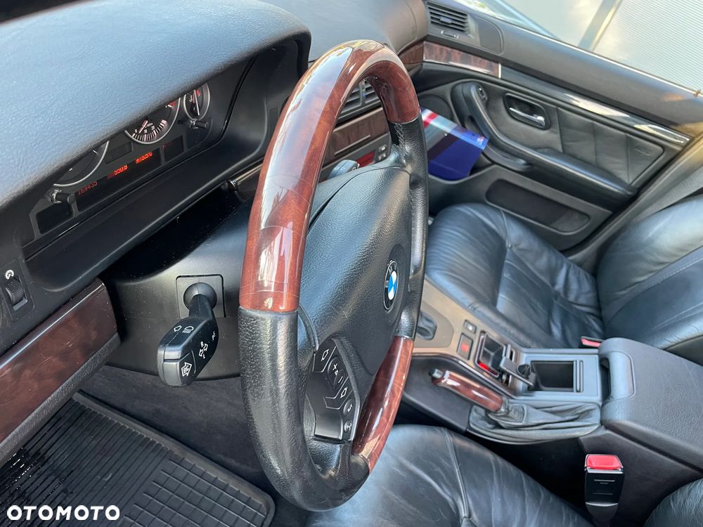 BMW Seria 5 - 8