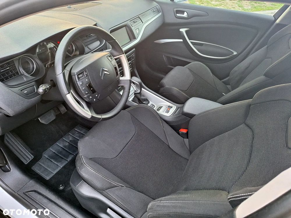 Citroën C5 2.0 16V Confort - 17