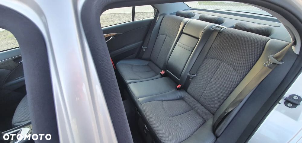 Mercedes-Benz Klasa E 200 Kompressor Avantgarde - 19