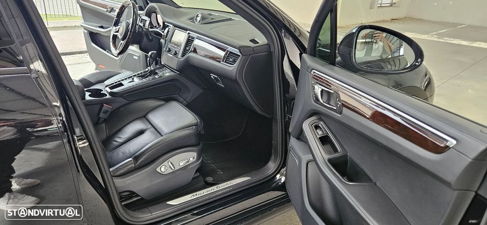 Porsche Macan Turbo PDK - 16