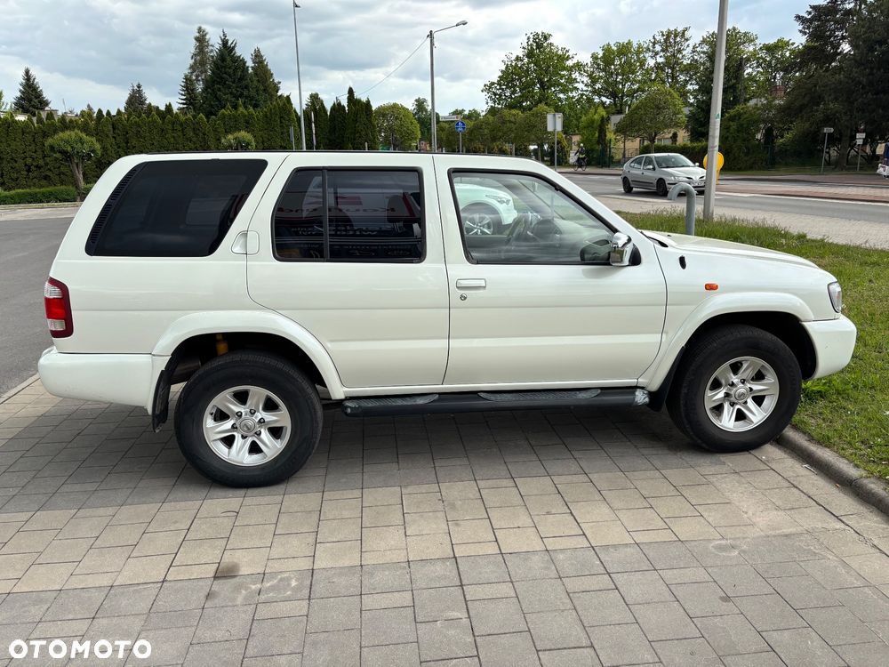 Nissan Pathfinder - 15