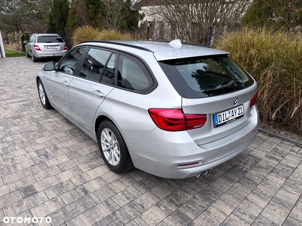BMW Seria 3 - 18