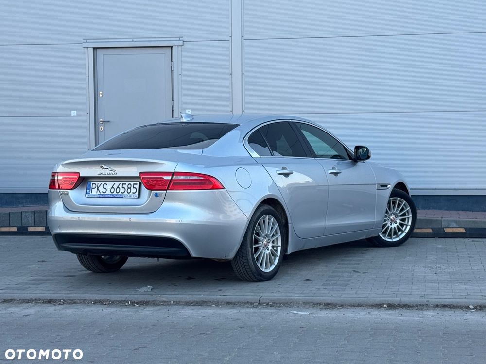 Jaguar XE E-Performance Pure - 22