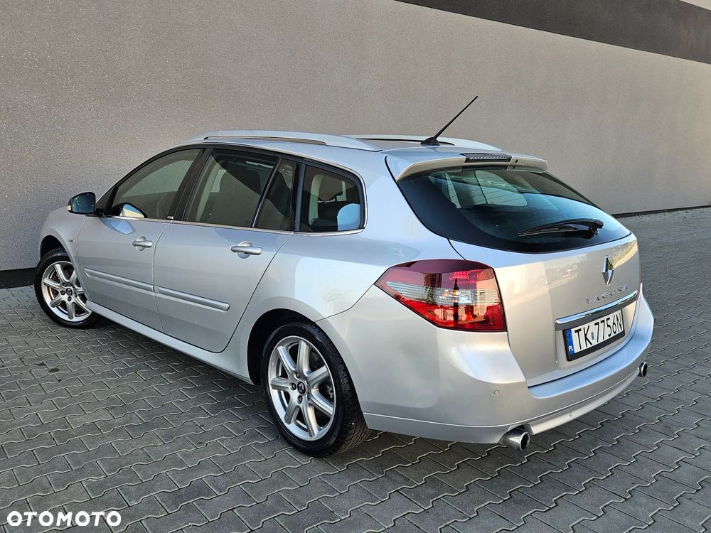 Renault Laguna dCi 150 FAP Bose - 22
