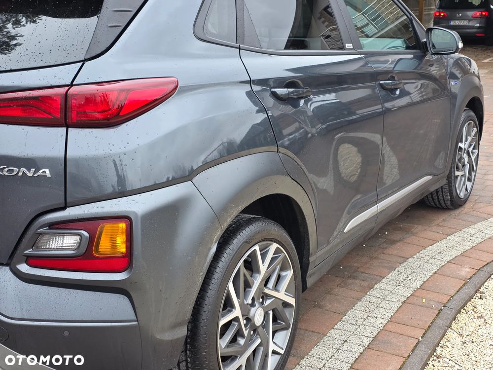 Hyundai Kona - 12