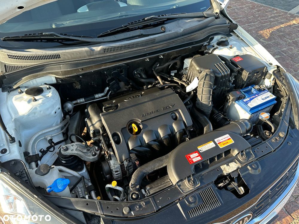 Kia ProCeed 1.4 M - 32