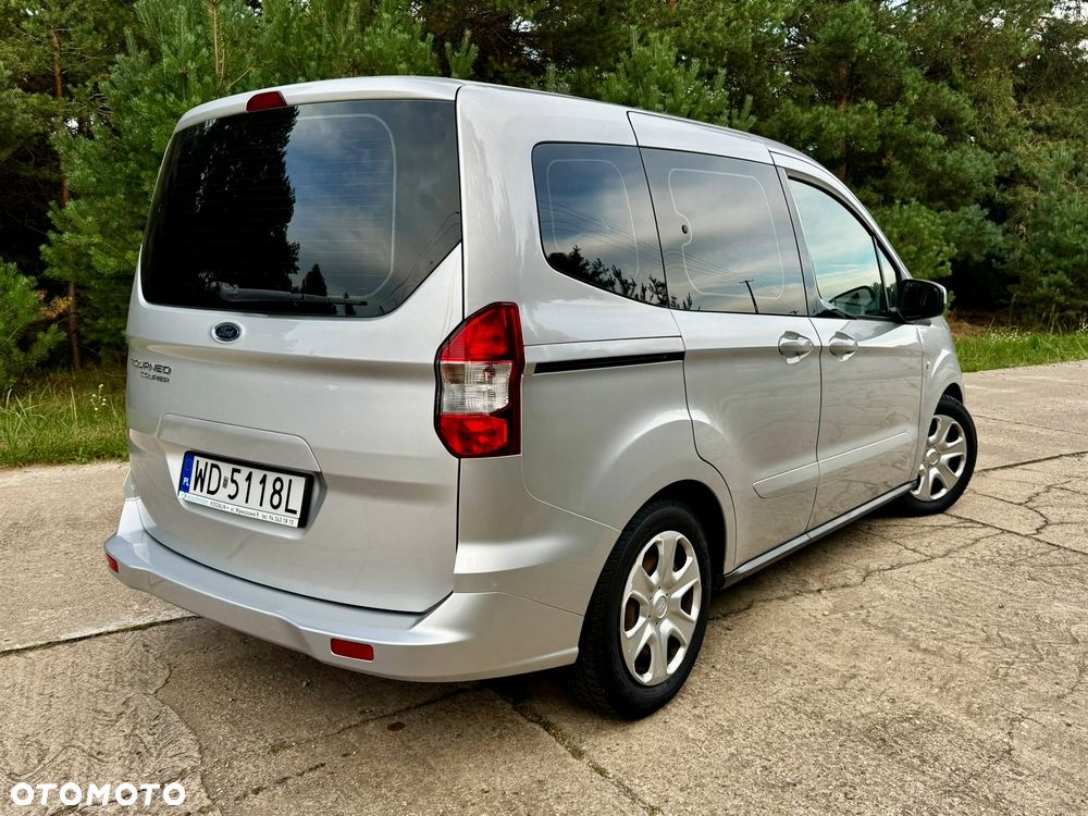 Ford Tourneo Courier 1.5 TDCi Titanium - 12
