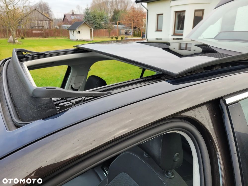 Skoda Superb 2.0 TDI Premium Edition - 21