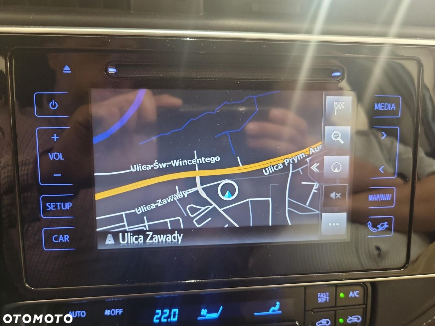 Toyota Auris Hybrid 135 Premium - 16