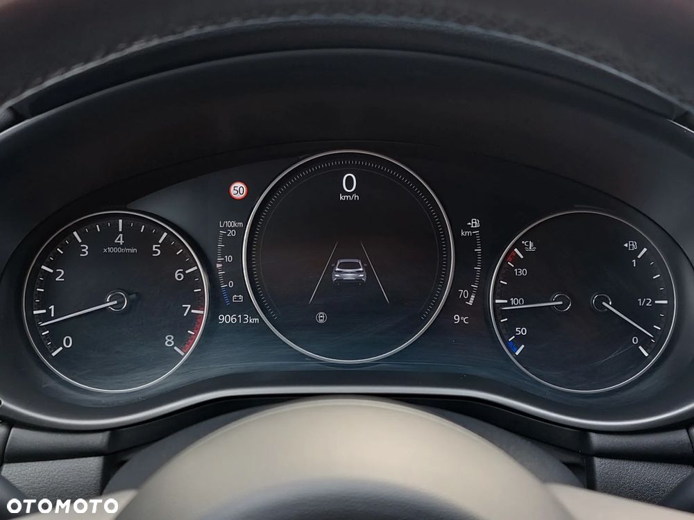 Mazda 3 2.0 mHEV Hikari - 11