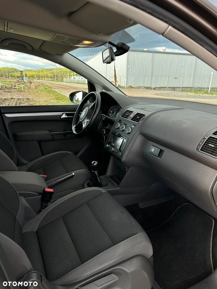 Volkswagen Touran 1.6 TDI DPF Trendline - 9