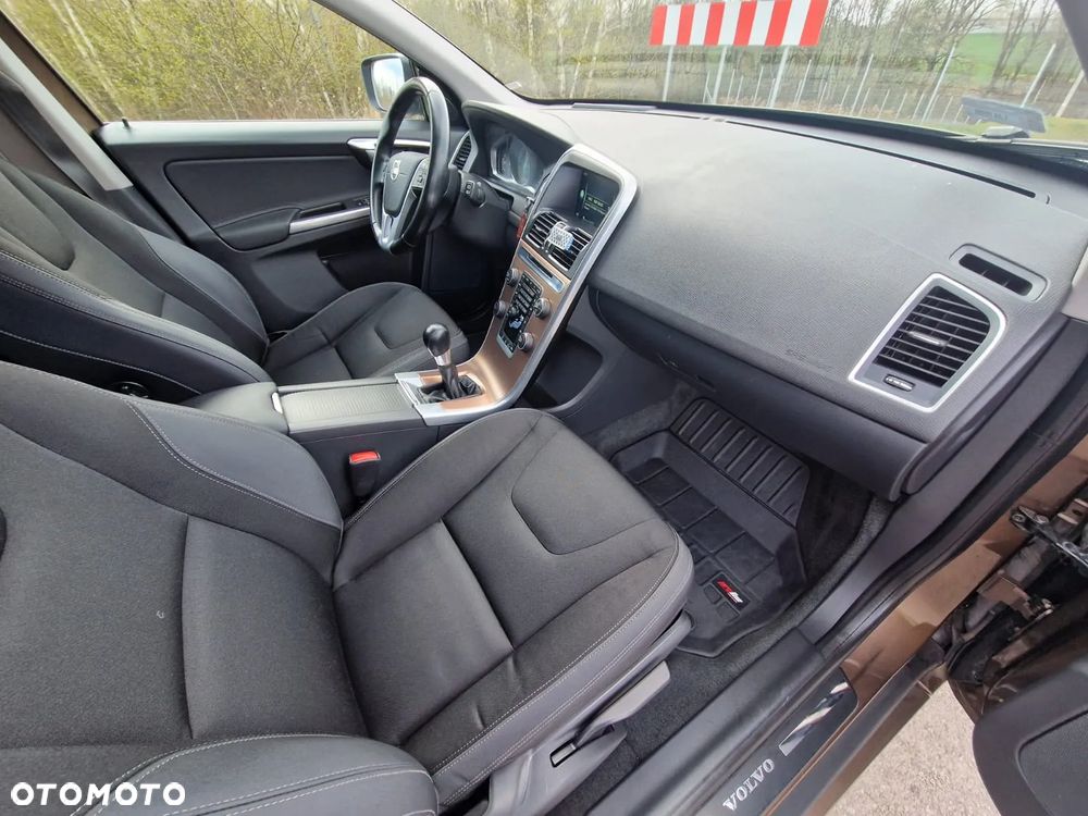 Volvo XC 60 D3 Summum - 5