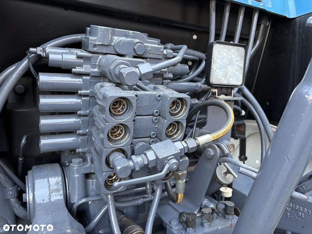 New Holland 8870 - 20