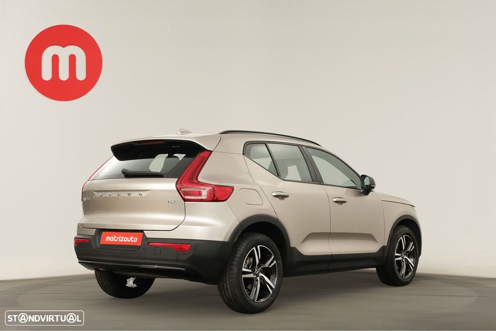 Volvo XC 40 1.5 T2 Plus Dark Auto - 4