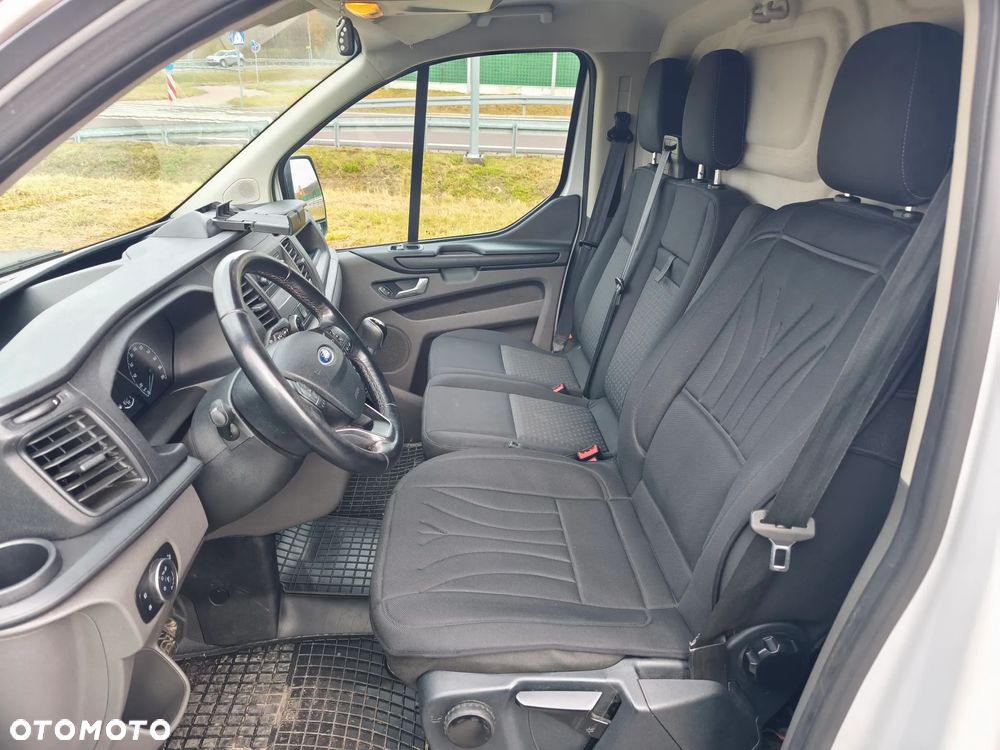Ford TRANSIT CUSTOM - 5