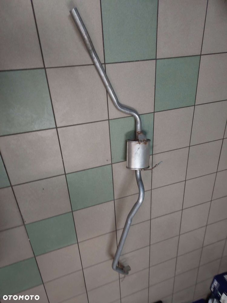 TŁUMIK środkowy  NISSAN SUNNY DX 1.3 1982-1990 Kombi  20050-27a00 - 3