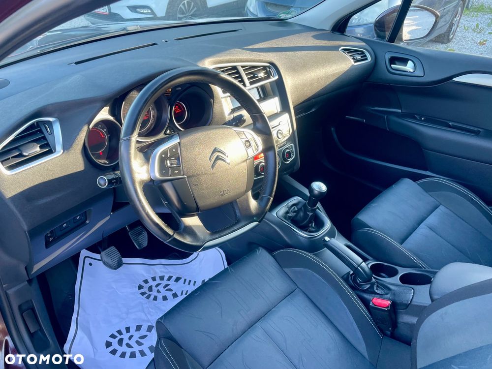 Citroën C4 VTi 120 Exclusive - 26