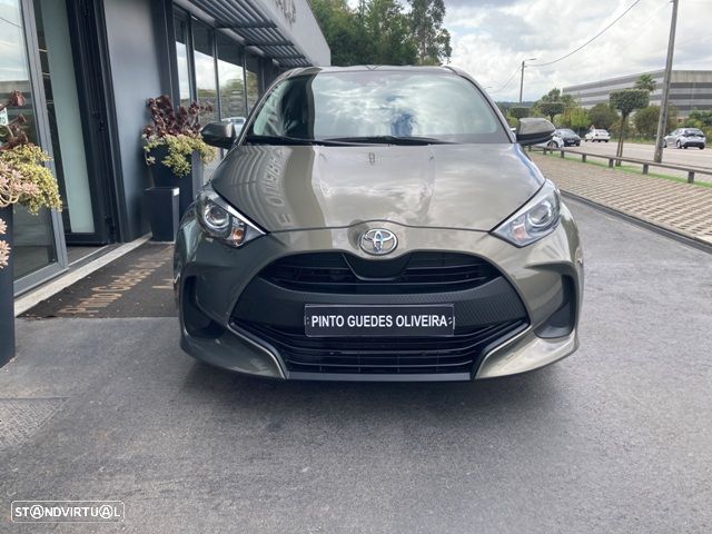 Toyota Yaris 1.0 VVT-i Comfort Plus - 2