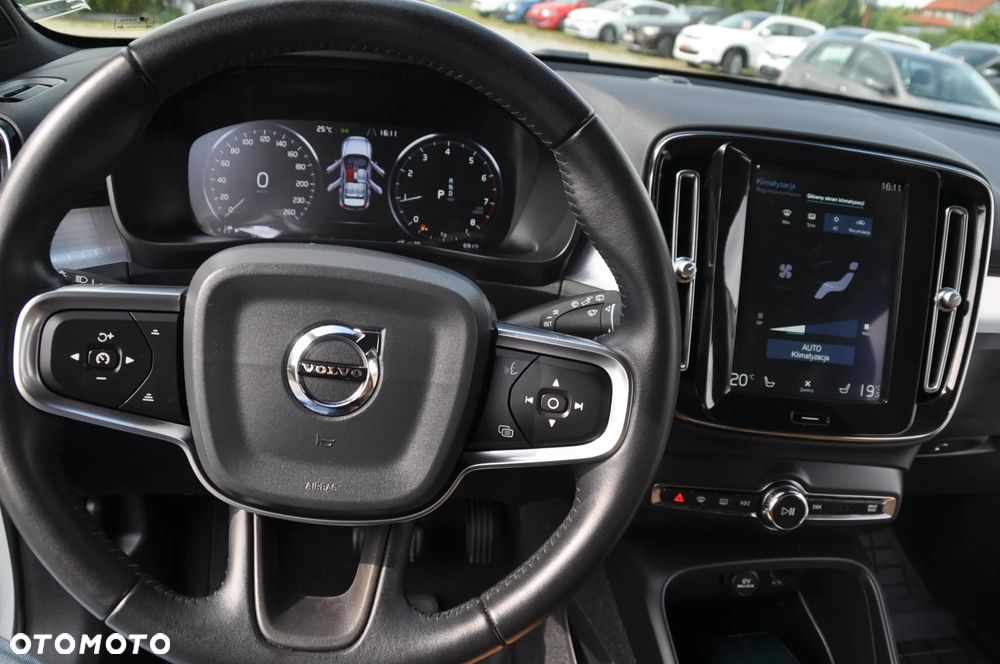 Volvo XC 40 B5 B AWD Geartronic Inscription - 14
