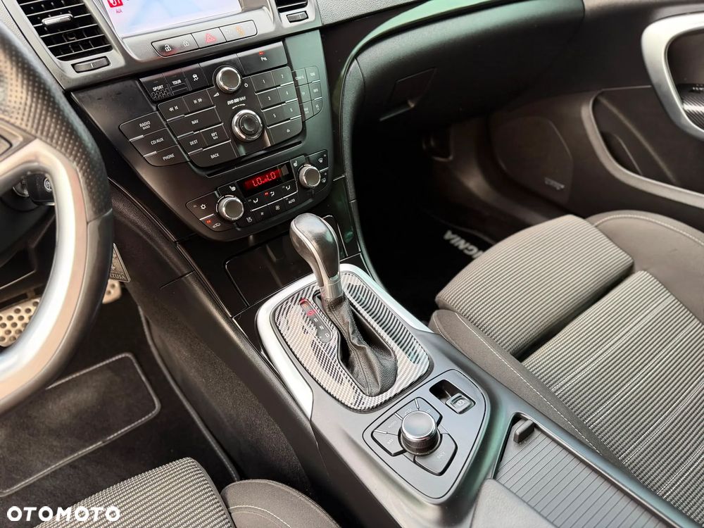 Opel Insignia - 19