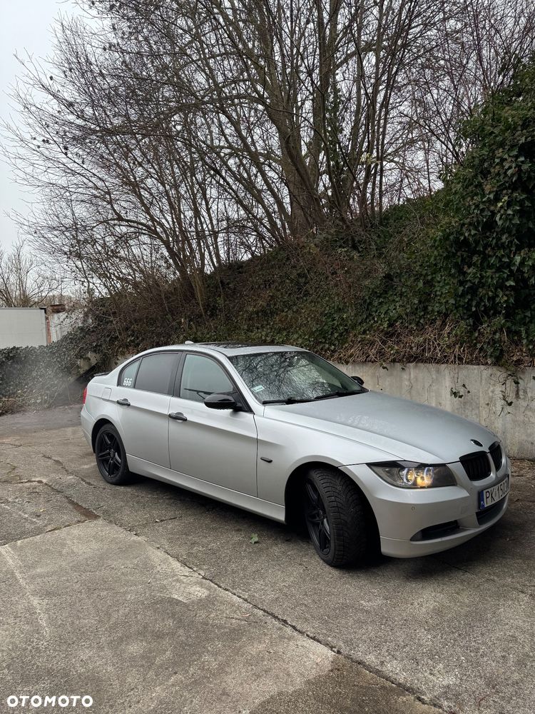 BMW Seria 3 320i - 16
