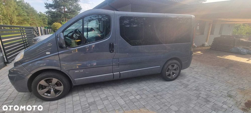 Renault Trafic - 2