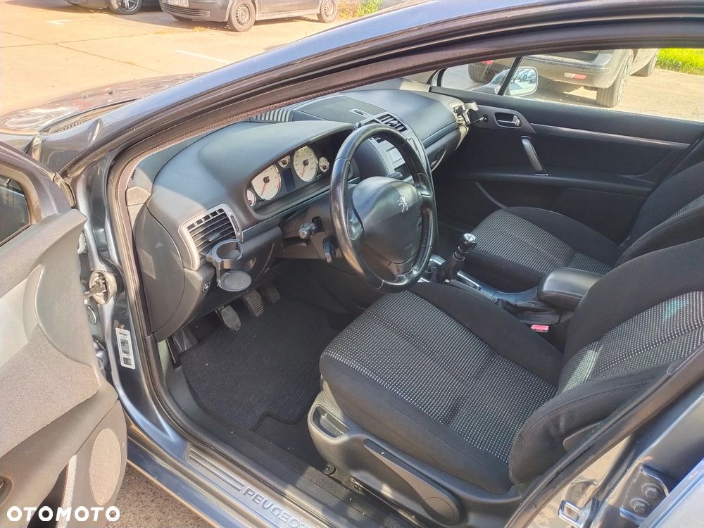 Peugeot 407 - 7