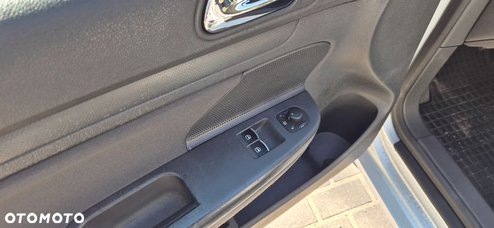 Volkswagen Golf 1.4 FSI Comfortline - 13
