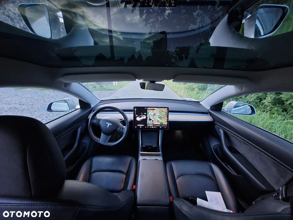 Tesla Model 3 Long Range AWD - 8