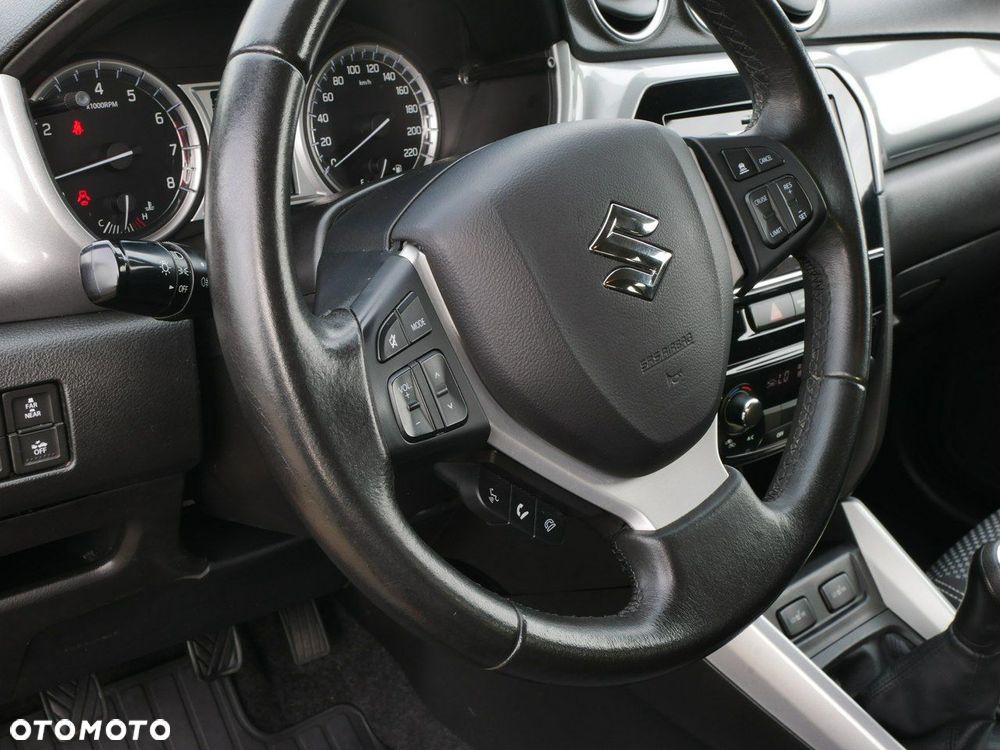 Suzuki Vitara 1.6 (4x4) Allgrip Comfort - 16
