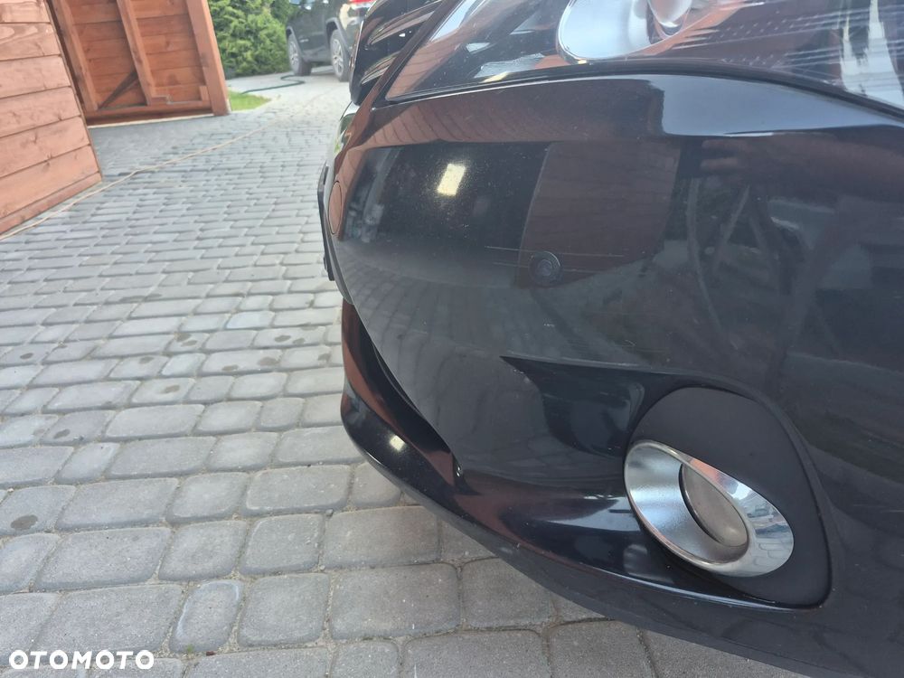 Toyota Avensis 1.8 Premium EU5 - 17