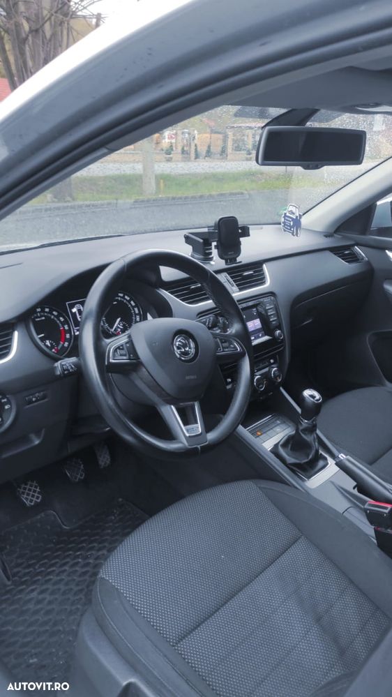 Skoda Octavia 2.0 TDI 4x4 Scout - 5