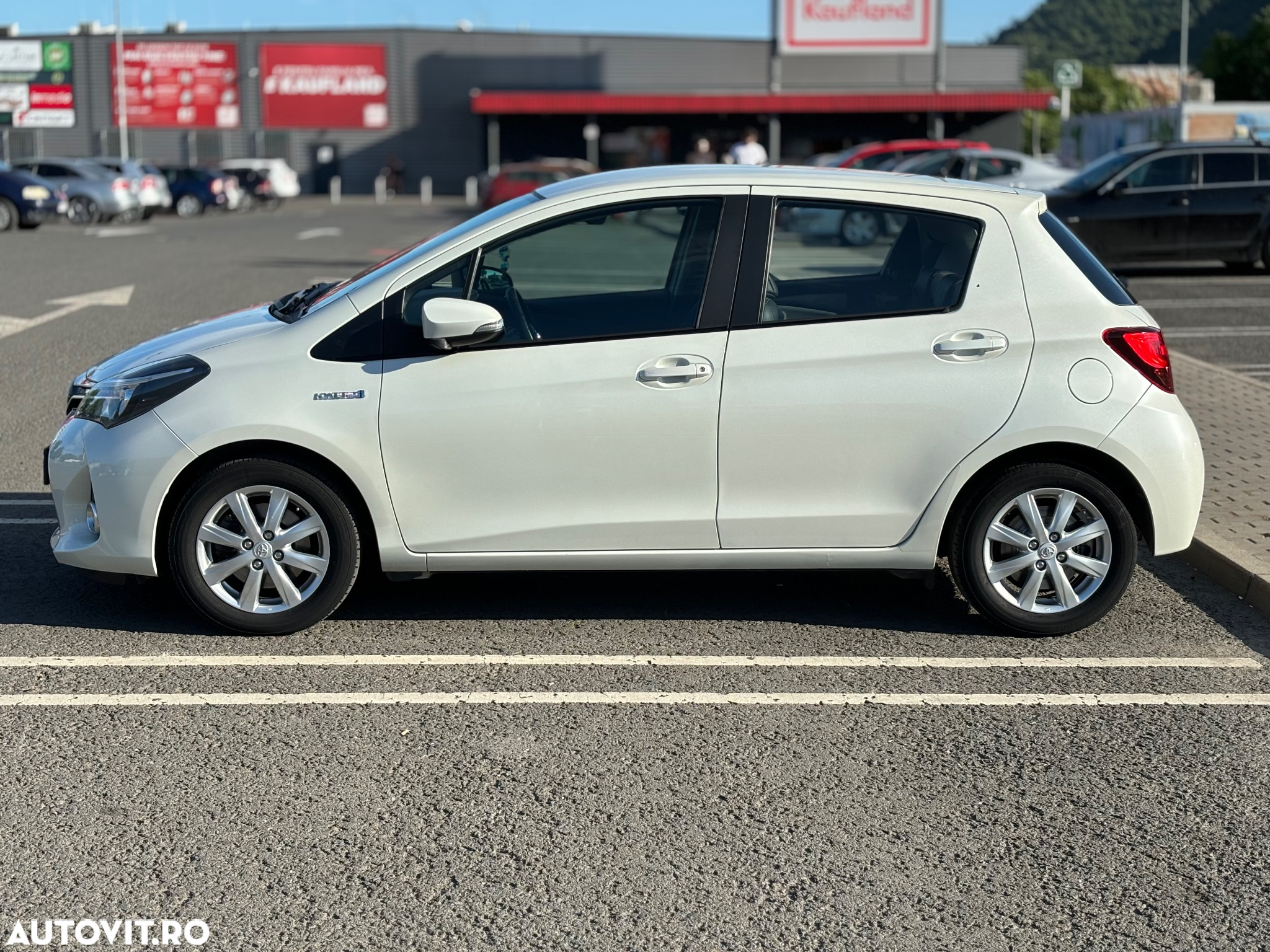 Toyota Yaris 1.5 VVT-i HSD Sol - 8