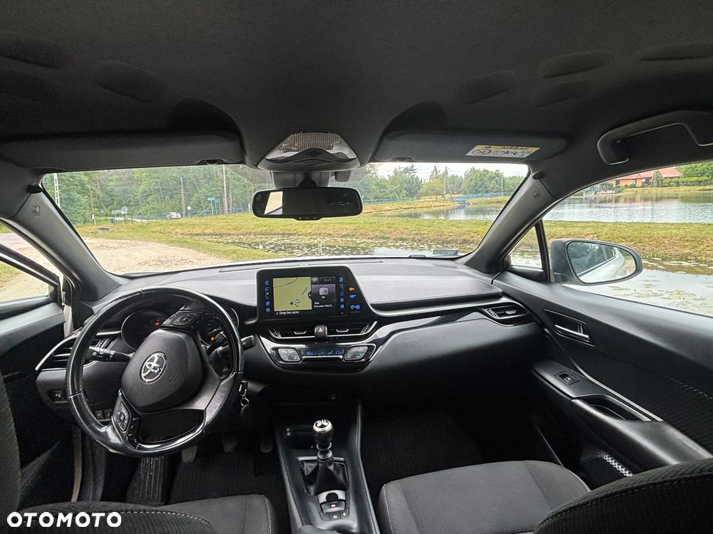 Toyota C-HR 1.2 T Dynamic - 7