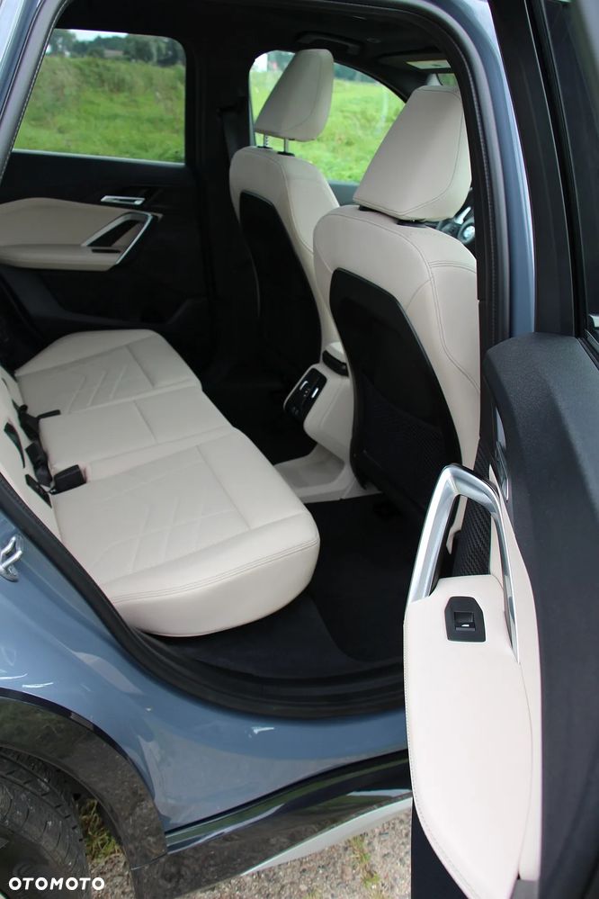 BMW X1 - 24