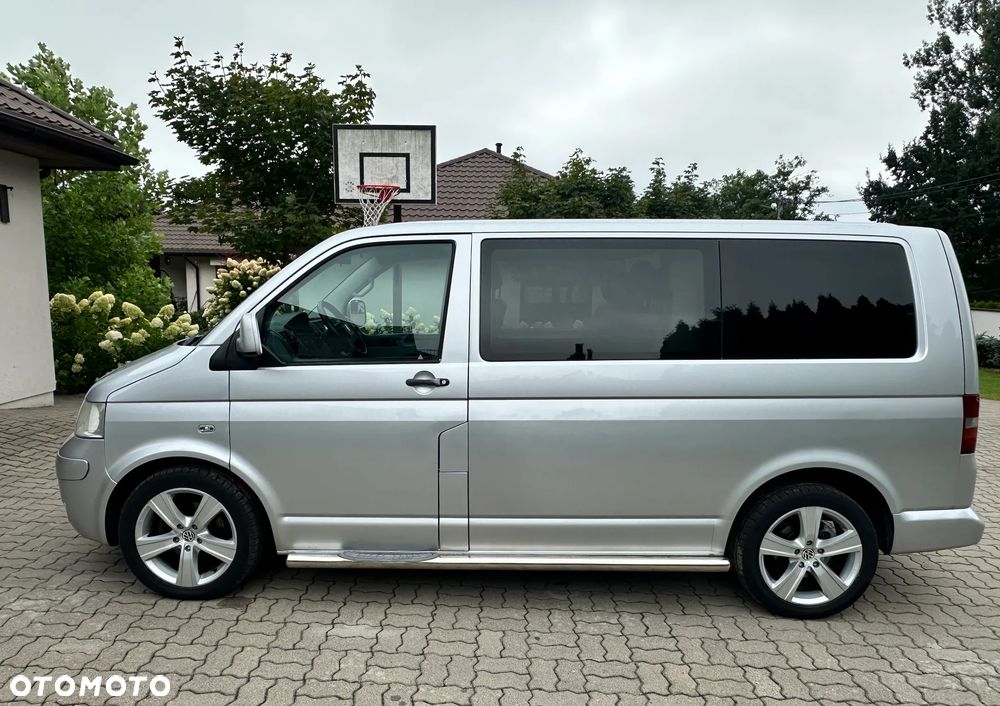 Volkswagen Multivan - 8