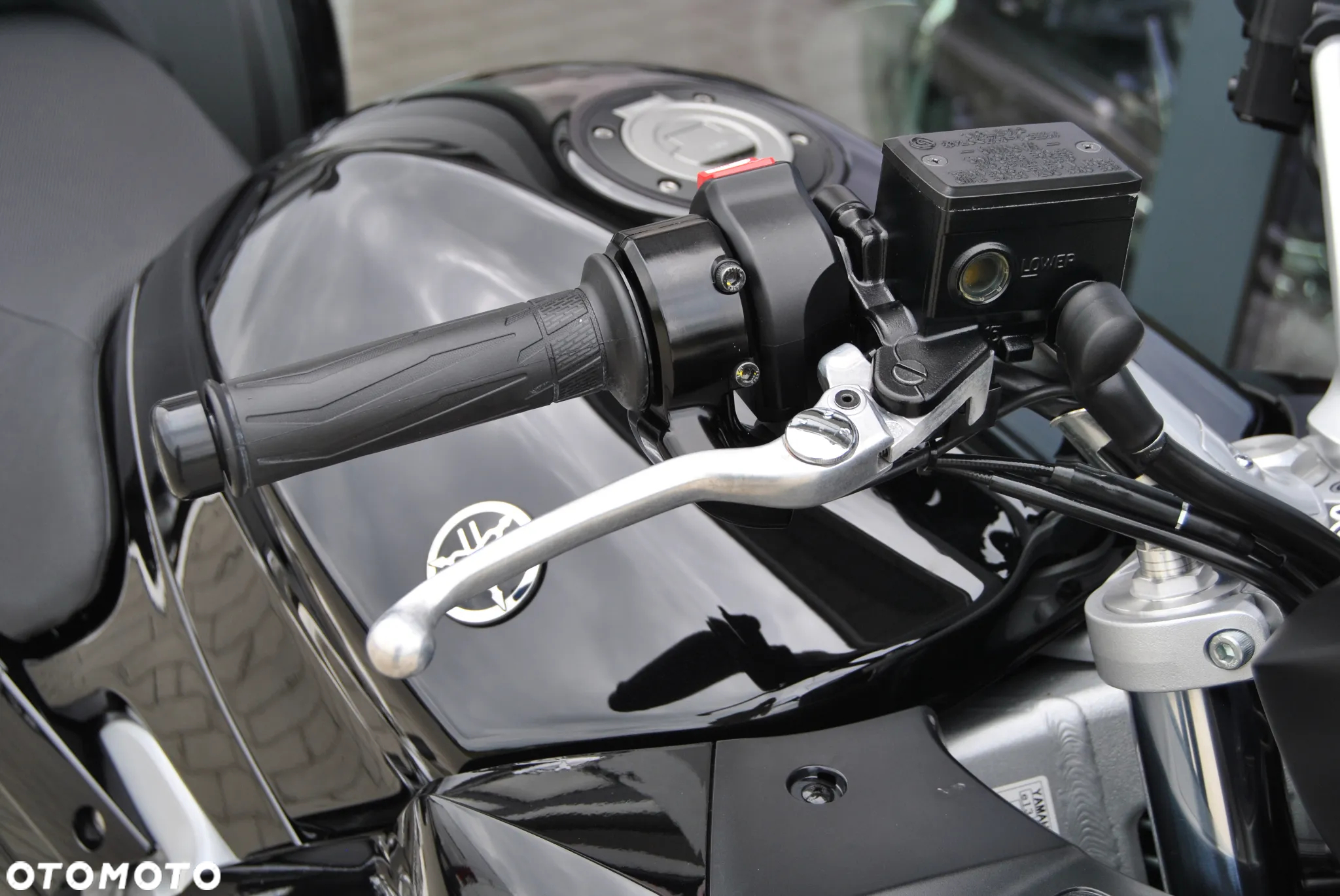 Yamaha FJR - 12