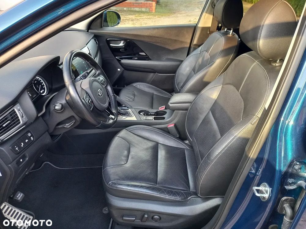 Kia Niro 1.6 GDI Hybrid L Business Line - 13