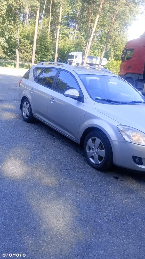 Kia Ceed - 7