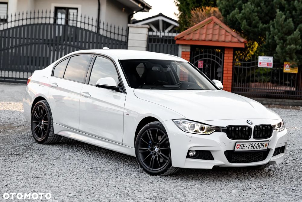 BMW Seria 3 320d xDrive M Sport - 2