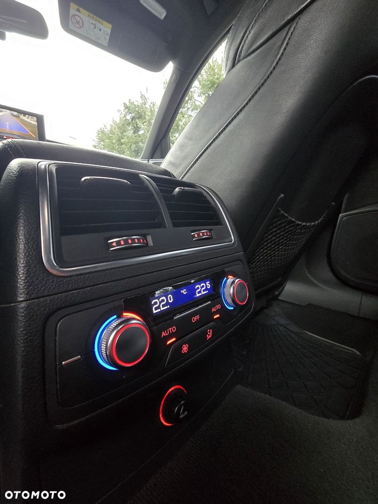 Audi A6 Avant 2.0 TDI Ultra S tronic - 32